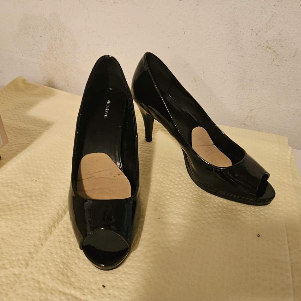 Anne Klein Black Patent Leather Heels